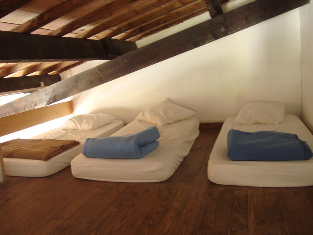 Auberge Des Seguins Buoux Bilik gambar