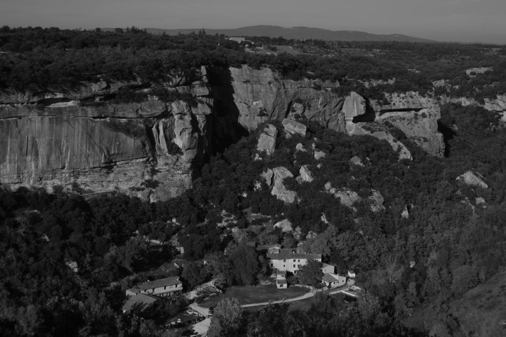 Auberge Des Seguins Buoux Luaran gambar