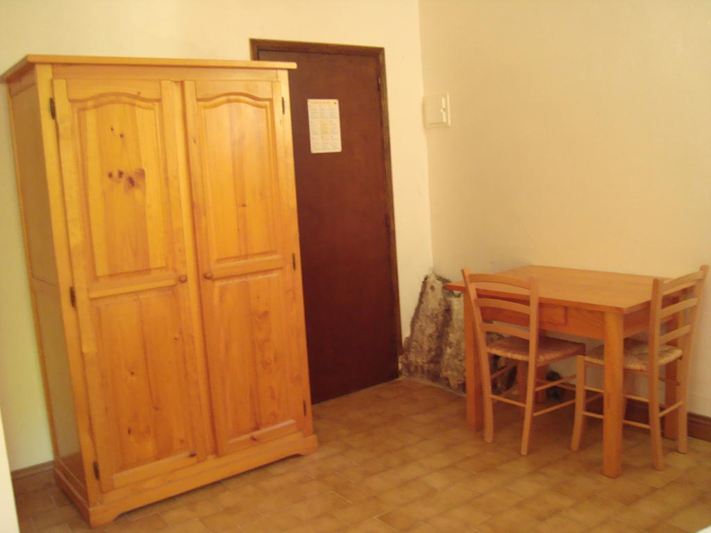 Auberge Des Seguins Buoux Luaran gambar